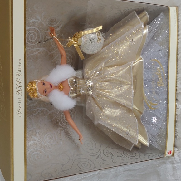 Barbie 2000 Special Edition Collectible Doll, NWT - Picture 3 of 12